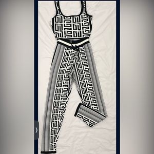 Black and white 2 piece set